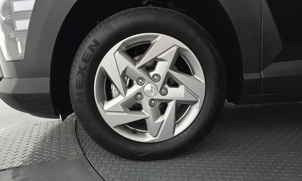 Hyundai Kona 2023 из KR, фото 4