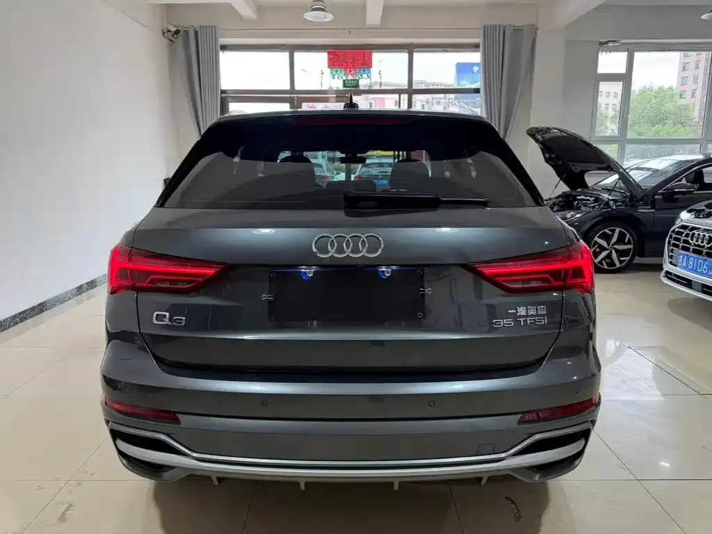 Audi Q3 — фото 3