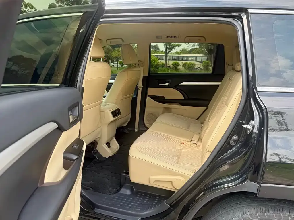 Toyota Highlander 2021 из CN, фото 4