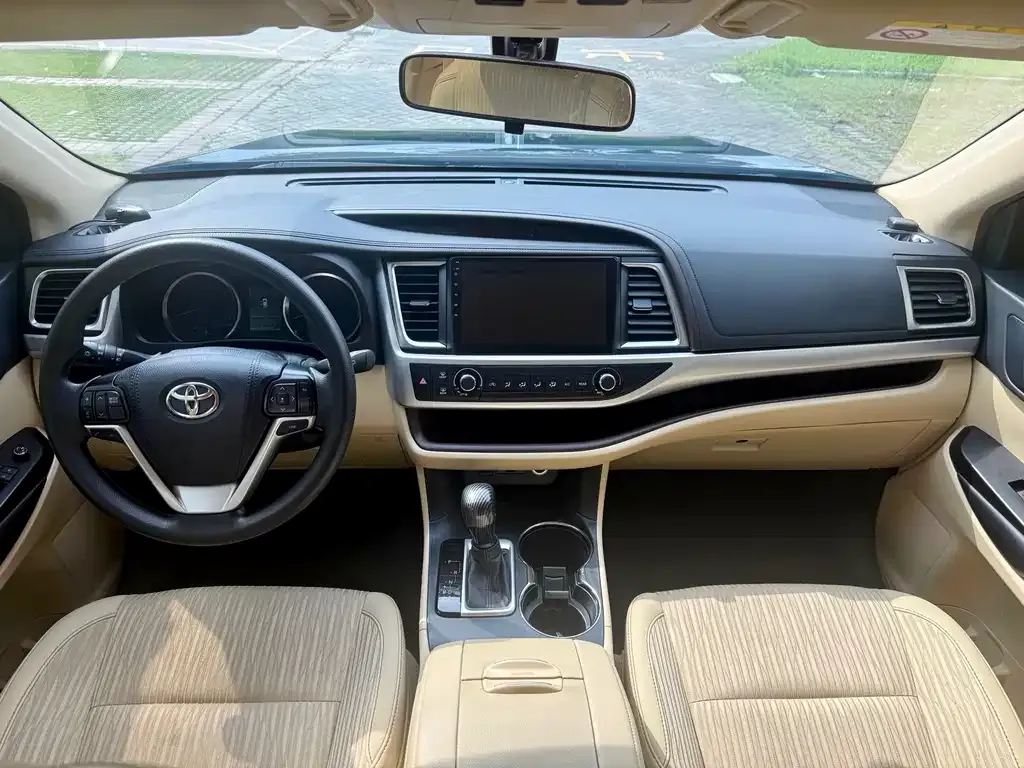 Toyota Highlander 2021 из CN, фото 3