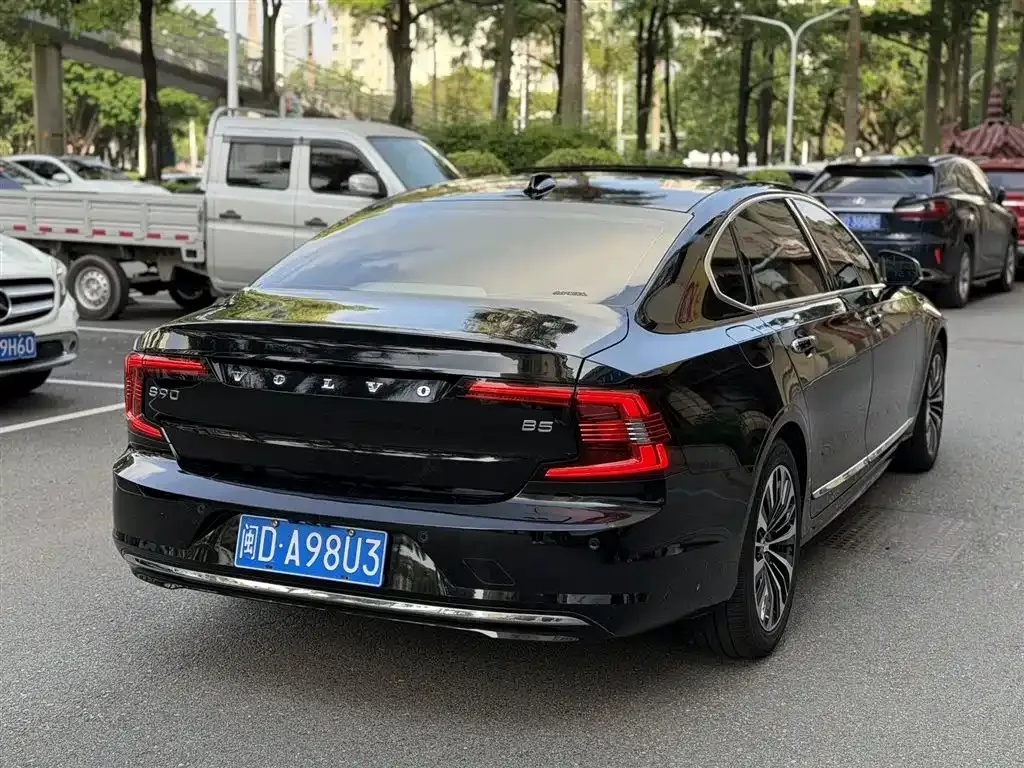 Volvo S90 — фото 2