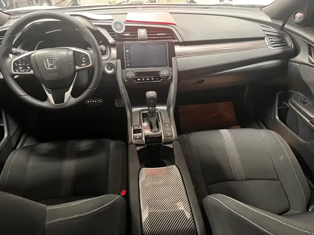 Honda Civic — фото 10