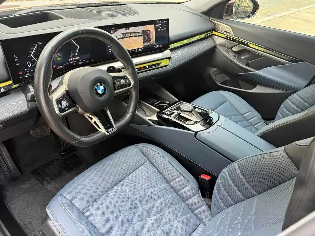 BMW 5 Series — фото 2
