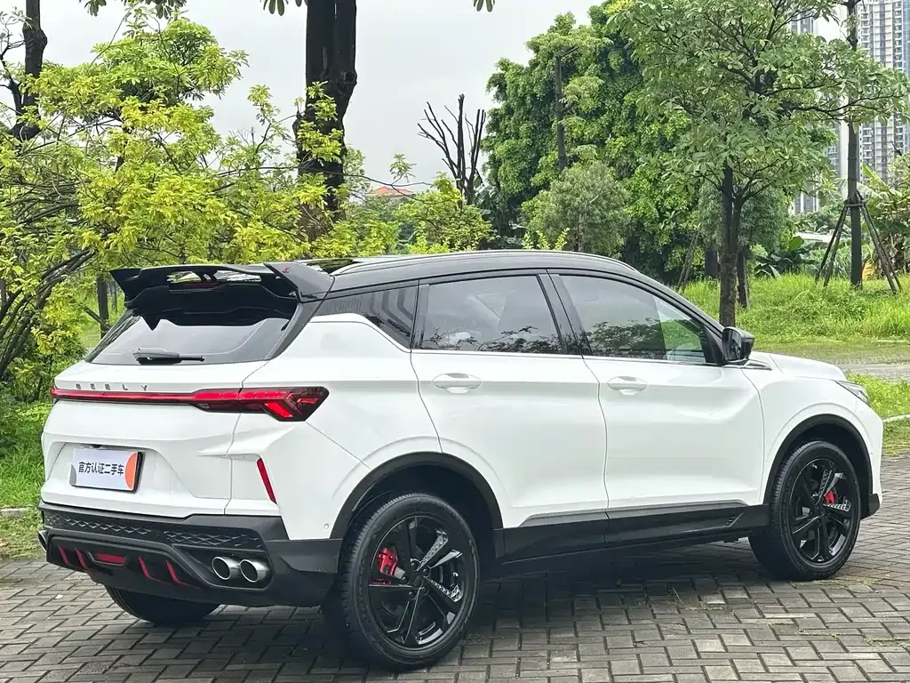 Geely Binyue — фото 10