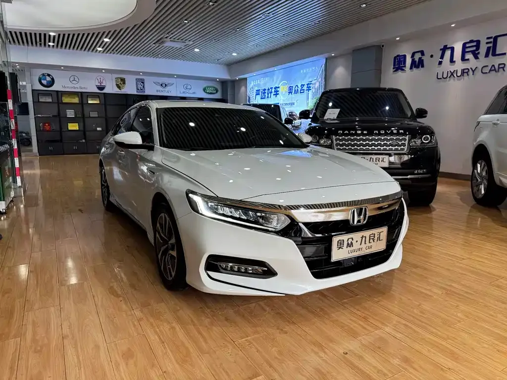 Honda Accord — фото 7
