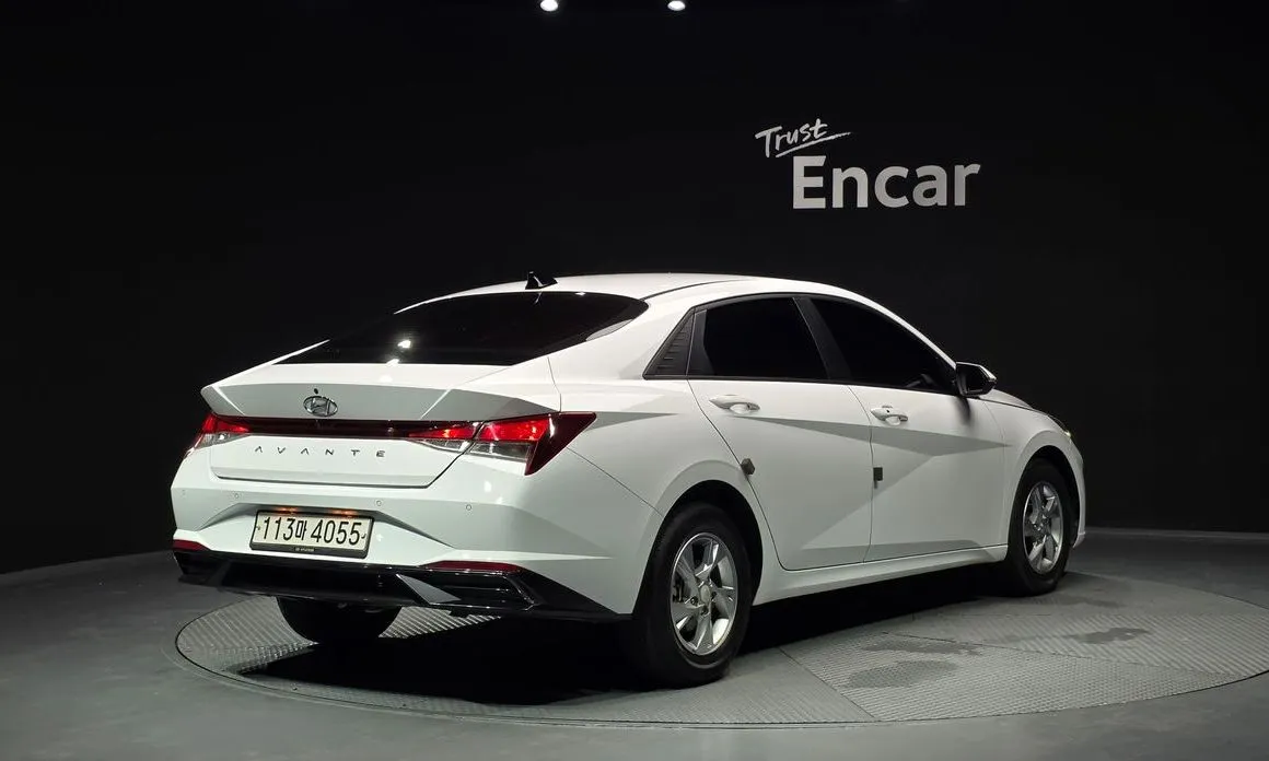 Hyundai AVANTE — фото 2