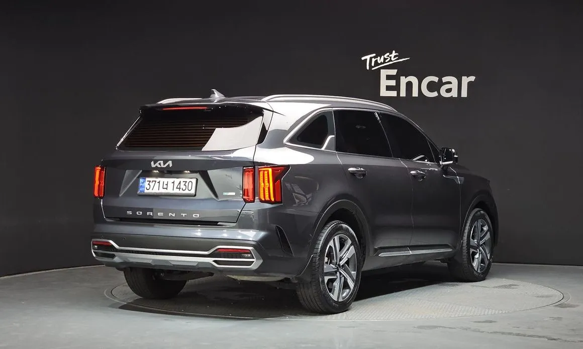 Kia Sorento — фото 5