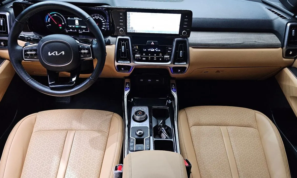 Kia Sorento — фото 8