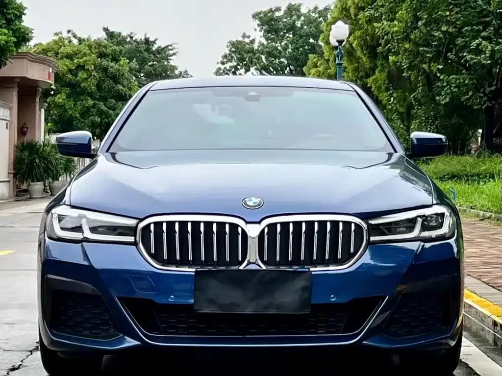 BMW 5 Series — фото 4