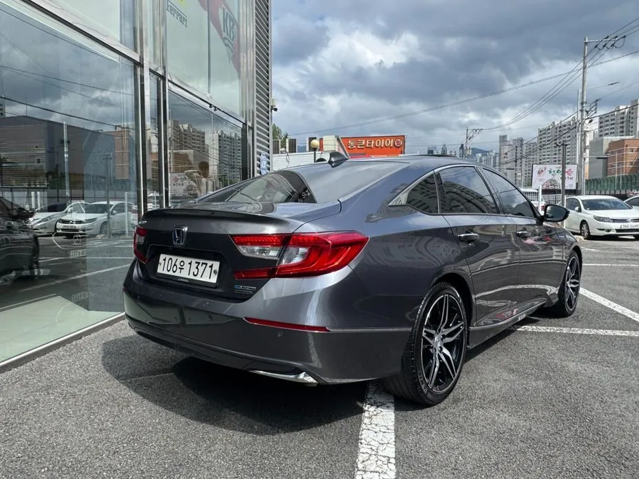 Honda Accord — фото 2