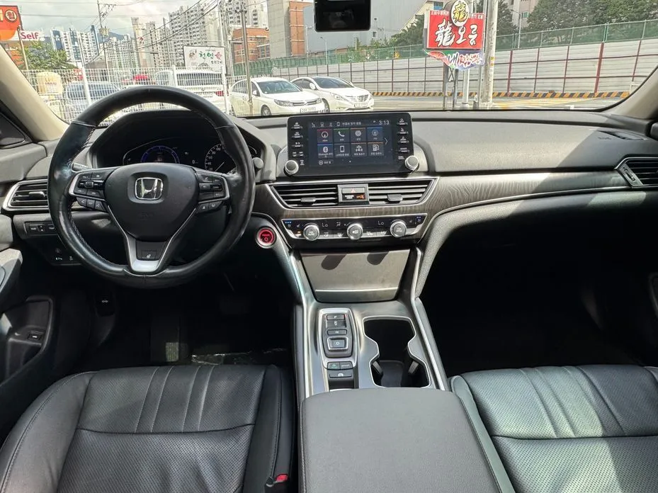 Honda Accord — фото 5