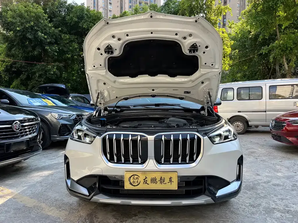 BMW X1 — фото 9