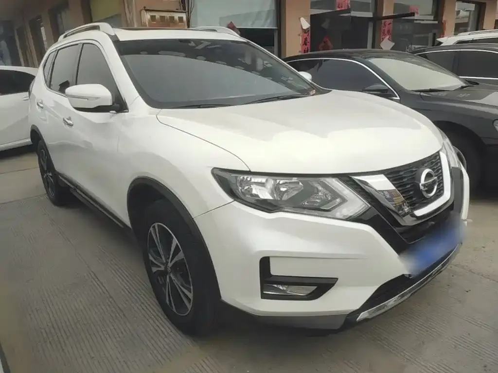 Nissan X-Trail — фото 10
