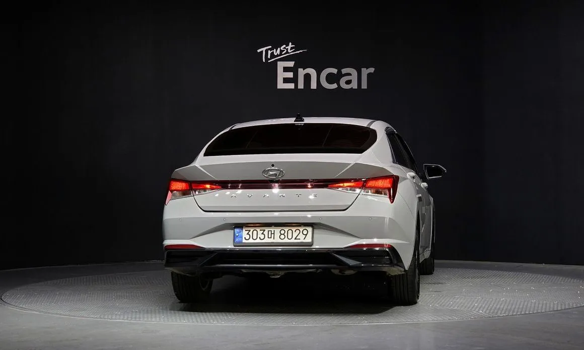 Hyundai AVANTE — фото 2