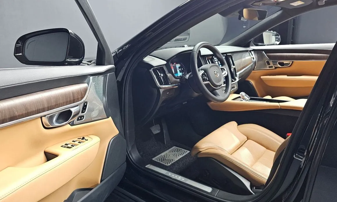 Volvo S90 2023 из KR, фото 7