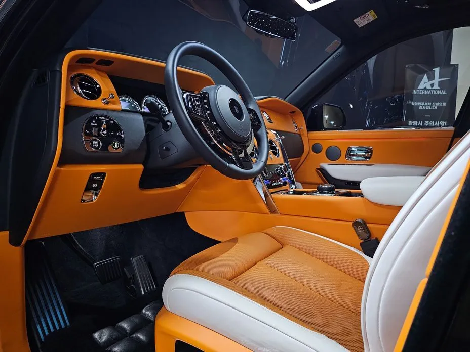 Rolls-Royce Cullinan 2024 из KR, фото 10