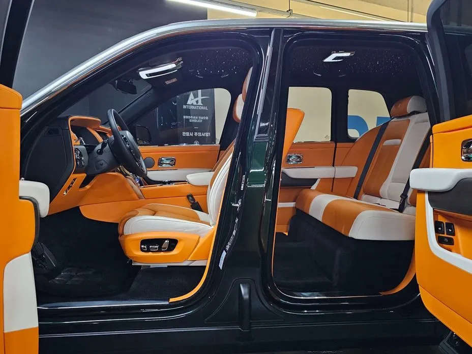 Rolls-Royce Cullinan 2024 из KR, фото 6