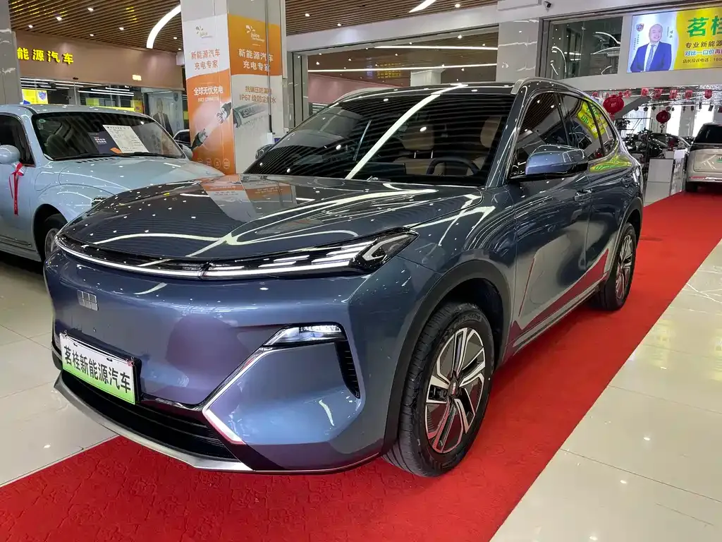 Geely Galaxy Xingjian 7 — фото 1