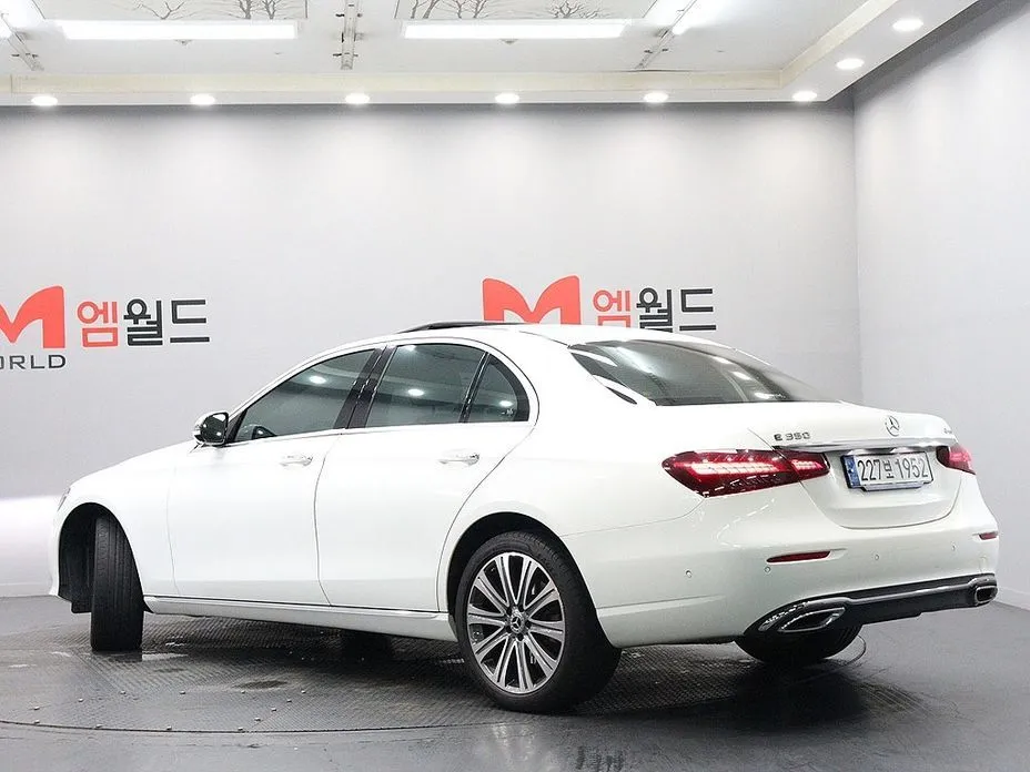 Mercedes-Benz E-Class 2023 из KR, фото 7