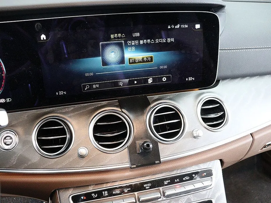 Mercedes-Benz E-Class 2023 из KR, фото 6