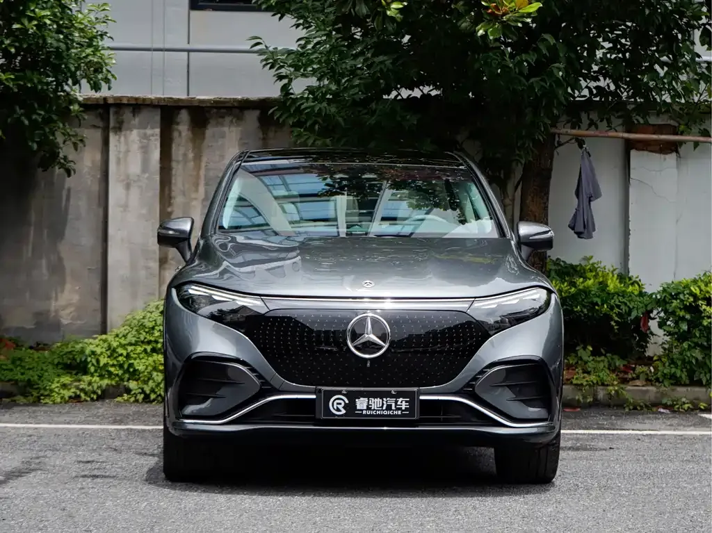 Mercedes-Benz EQS SUV — фото 8