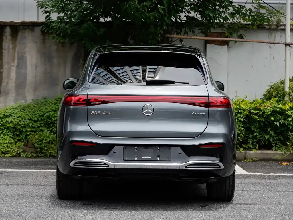 Mercedes-Benz EQS SUV — фото 6