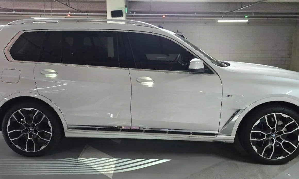 BMW X7 — фото 2