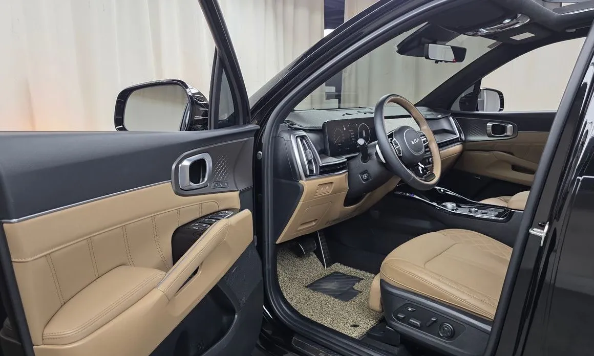 Kia Sorento — фото 5