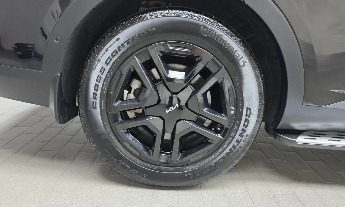 Kia Sorento — фото 10
