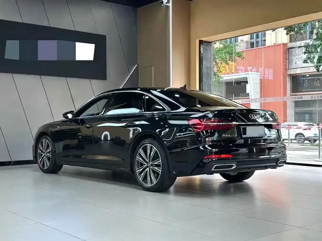 Audi A6L — фото 5