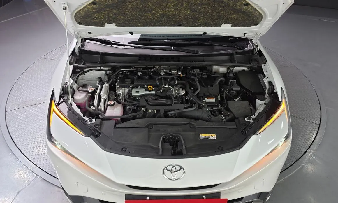Toyota Prius 2024 из KR, фото 10