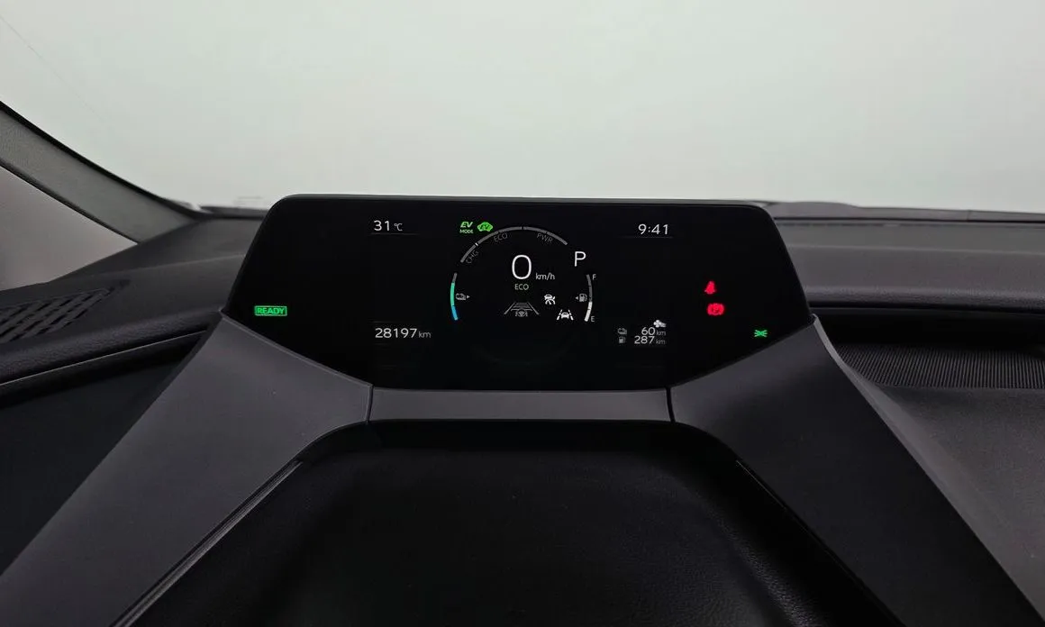 Toyota Prius 2024 из KR, фото 9