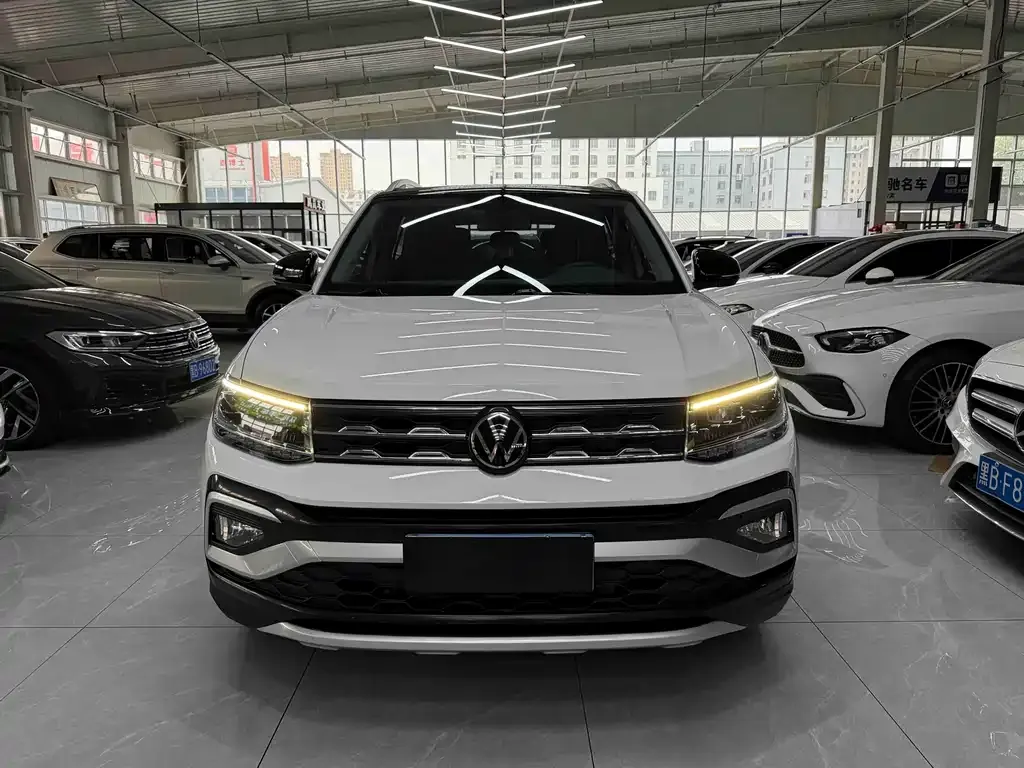 Volkswagen T-Cross — фото 6