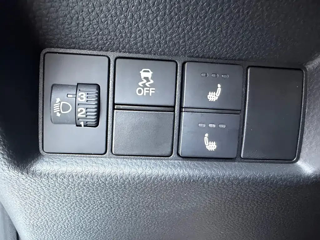Honda Fit — фото 10