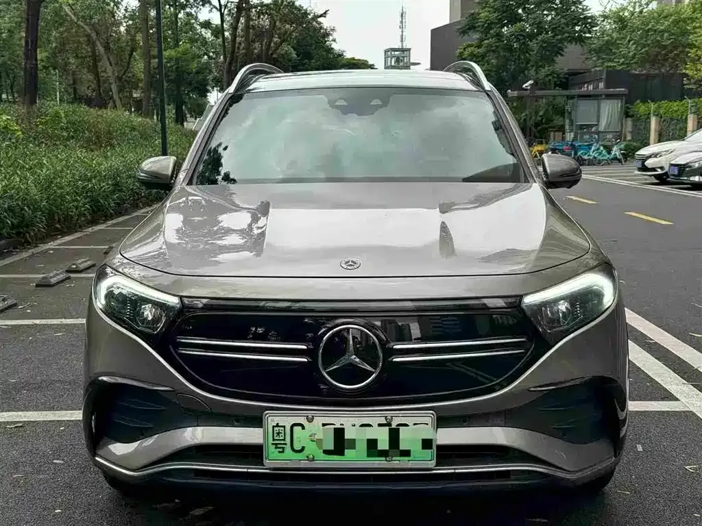 Mercedes-Benz EQB