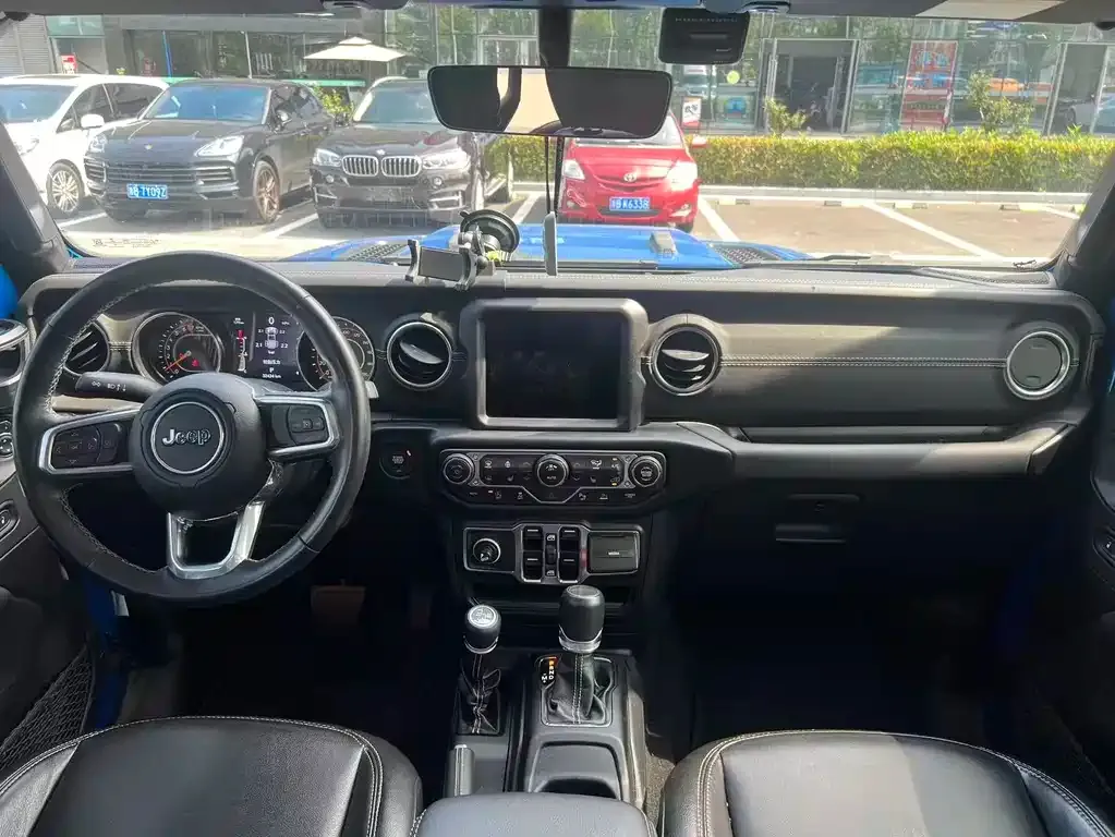Jeep Gladiator 2023 из CN, фото 7