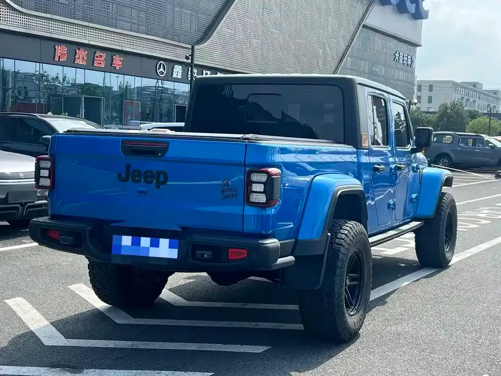 Jeep Gladiator 2023 из CN, фото 6