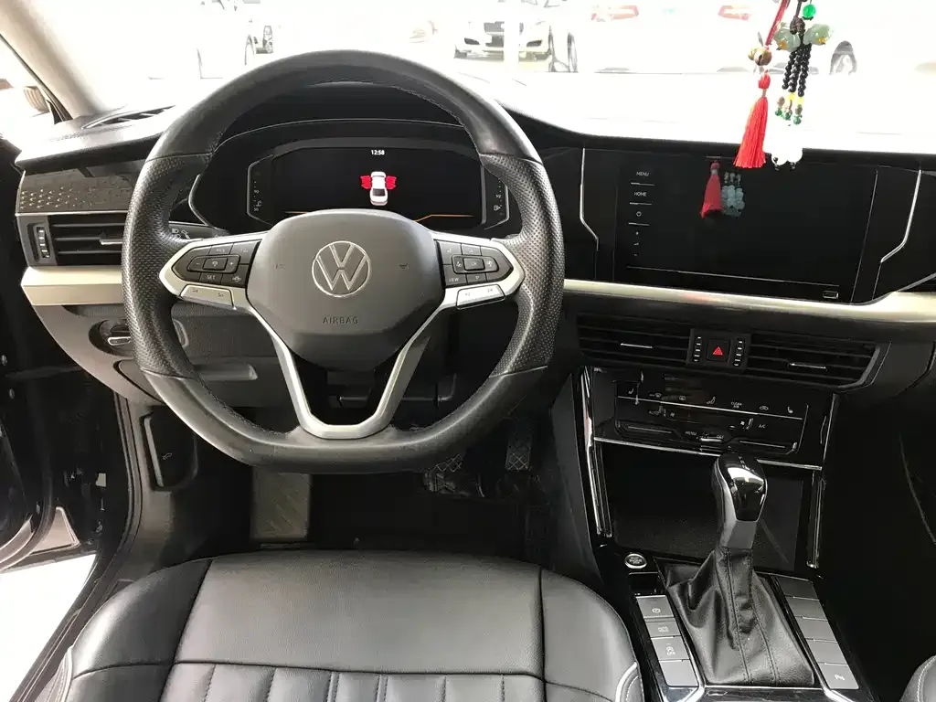 Volkswagen Passat — фото 8