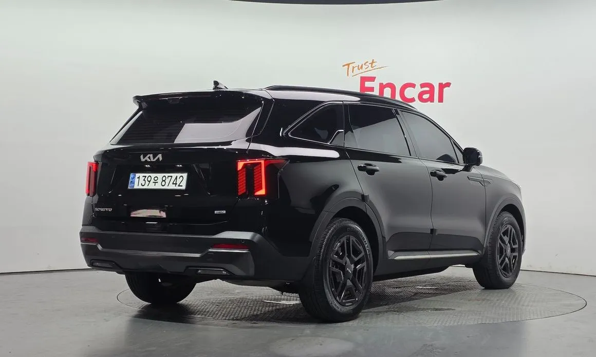 Kia Sorento — фото 7