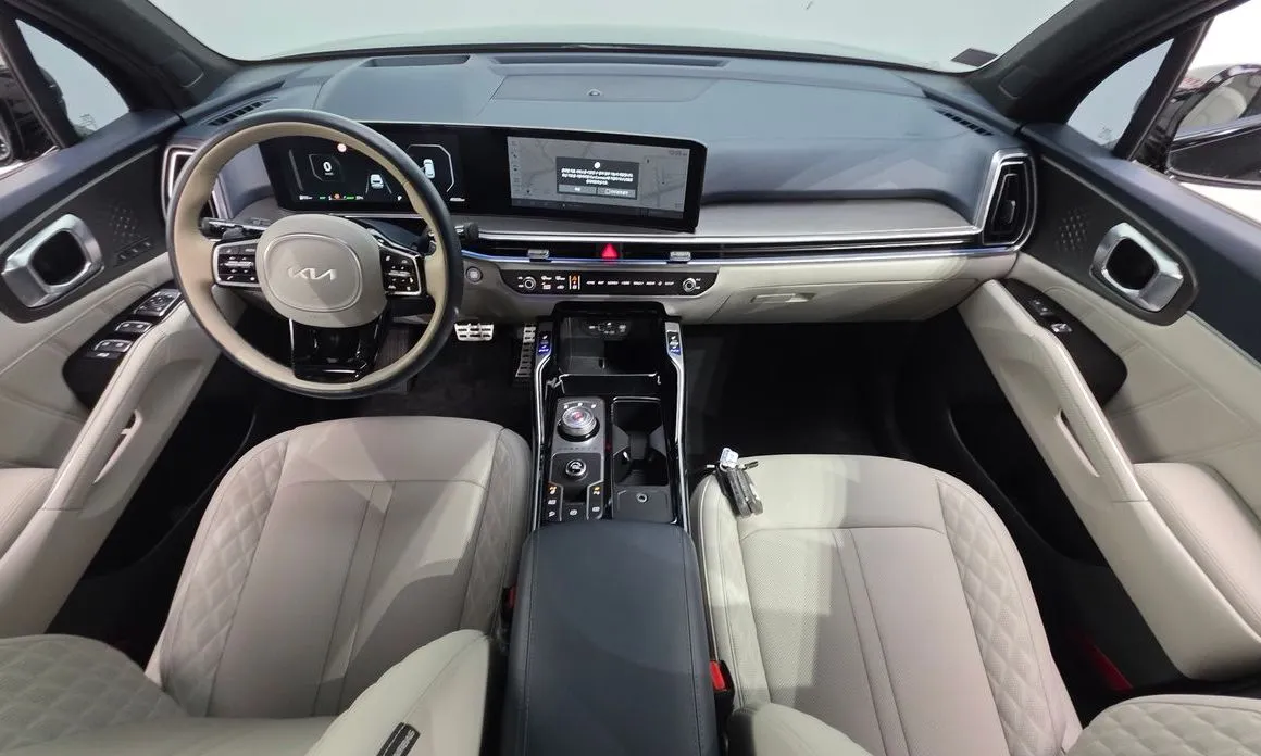 Kia Sorento — фото 8