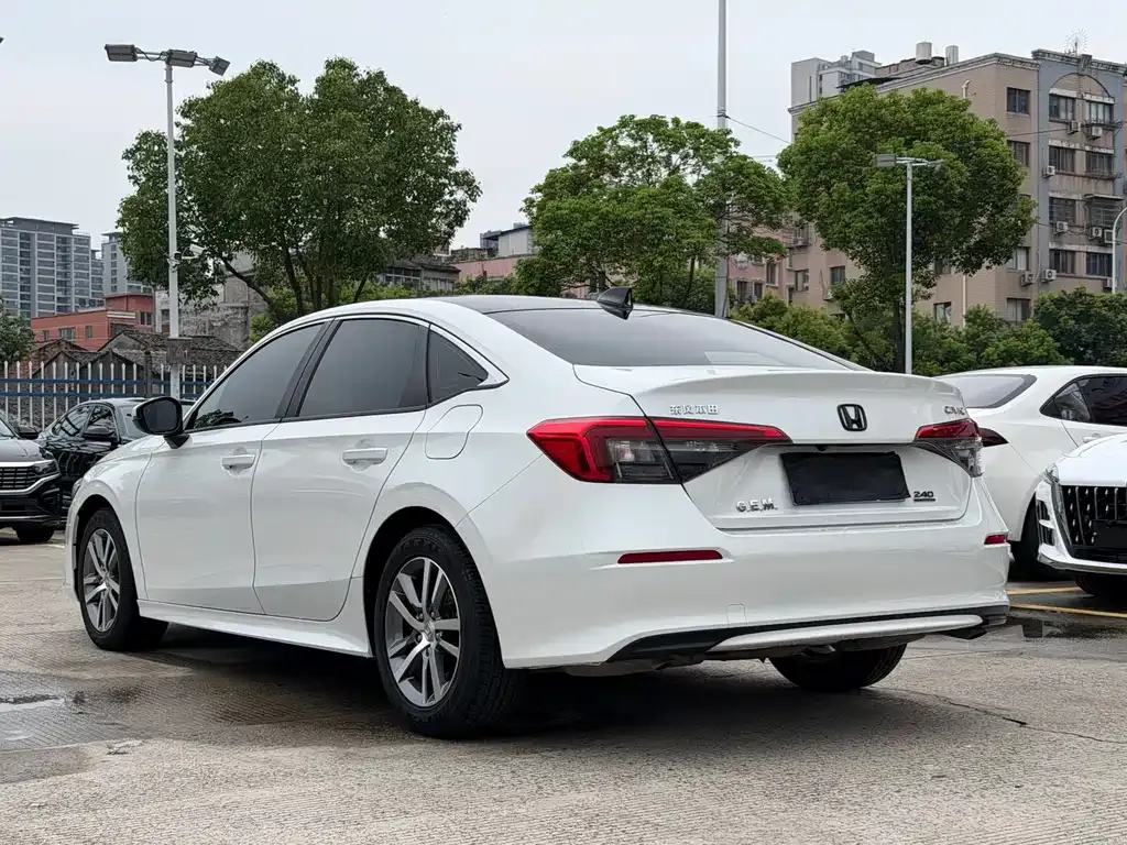 Honda Civic — фото 9