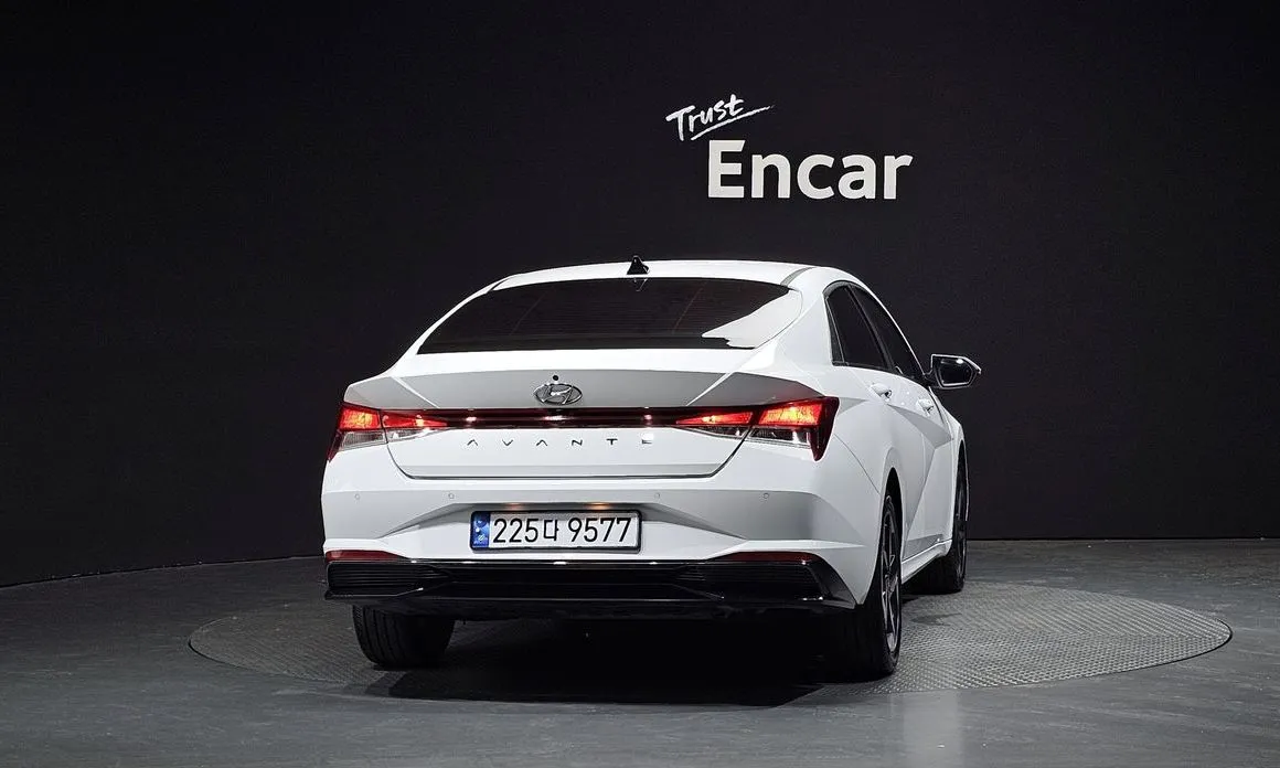 Hyundai AVANTE — фото 9