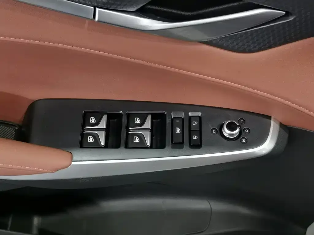 Changan CS75PLUS 2024 из CN, фото 3