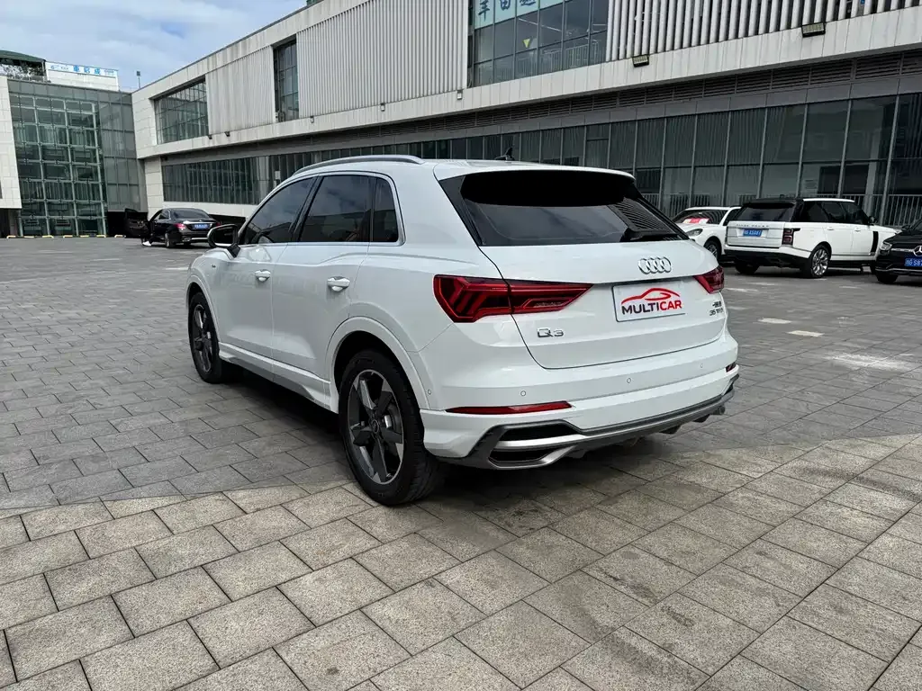 Audi Q3 — фото 6