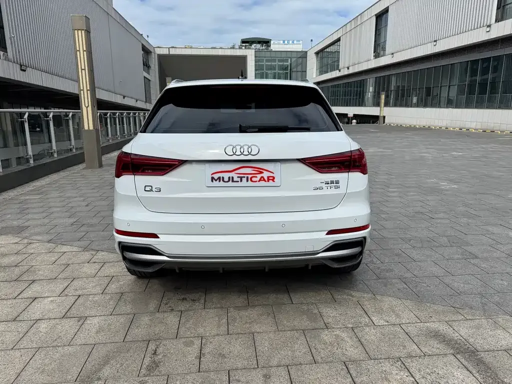 Audi Q3 — фото 5