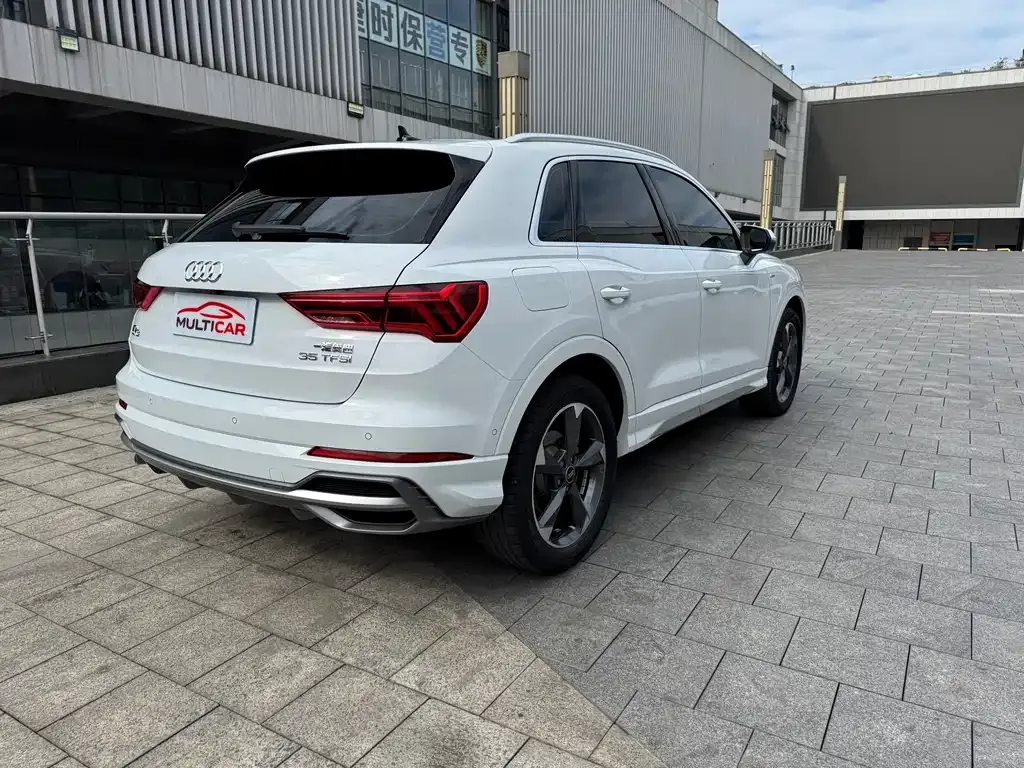 Audi Q3 — фото 9