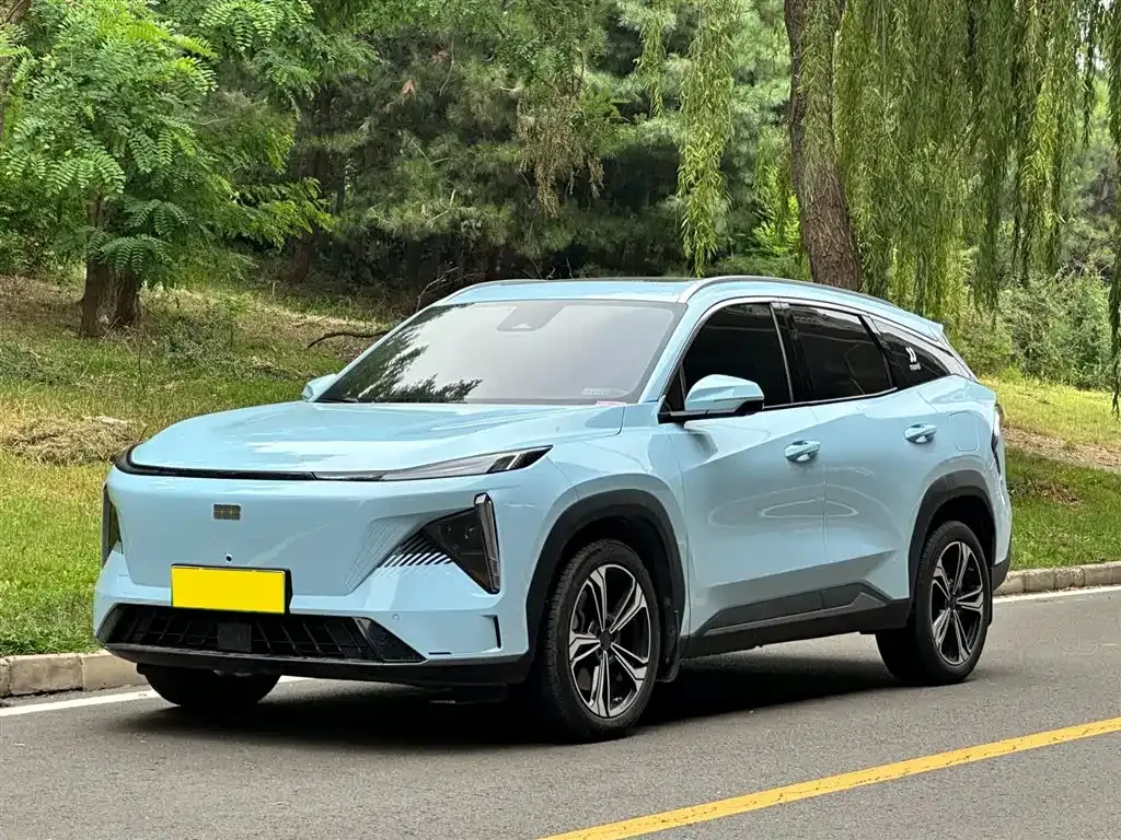 Geely Galaxy L7 — фото 1