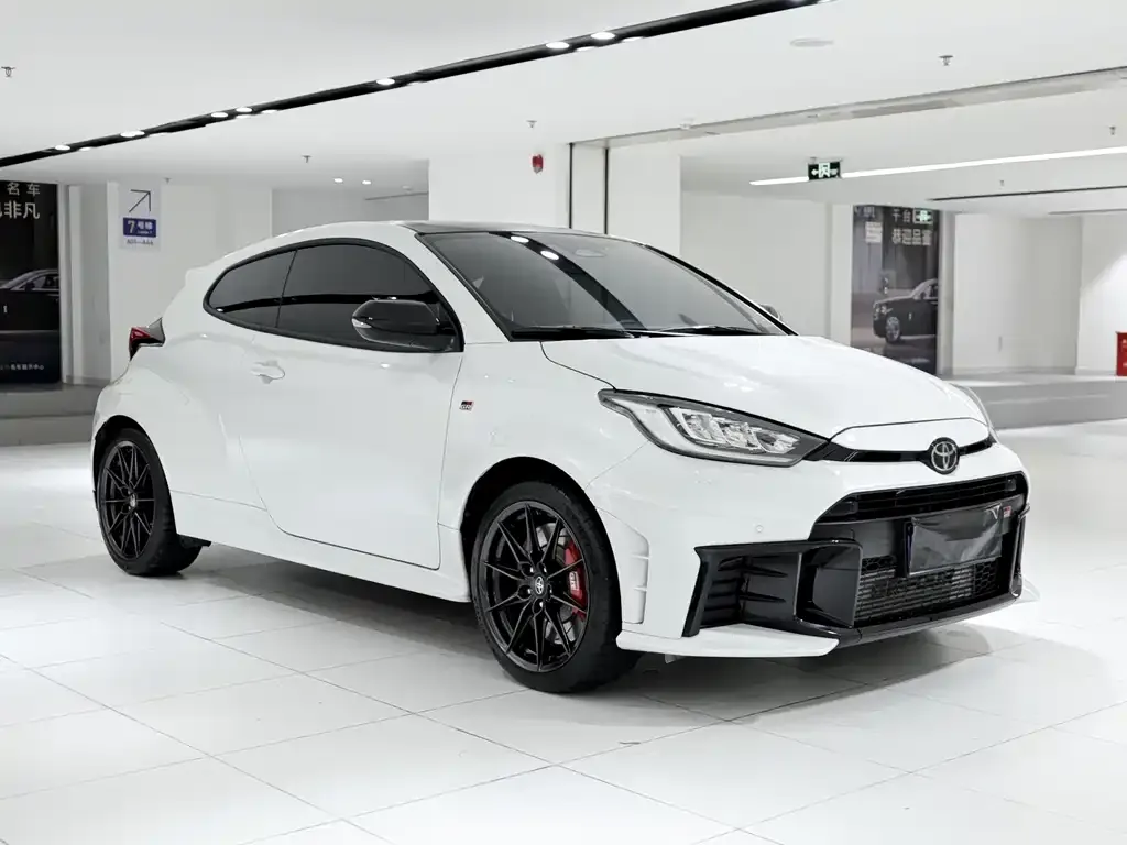 Toyota GR YARIS — фото 6