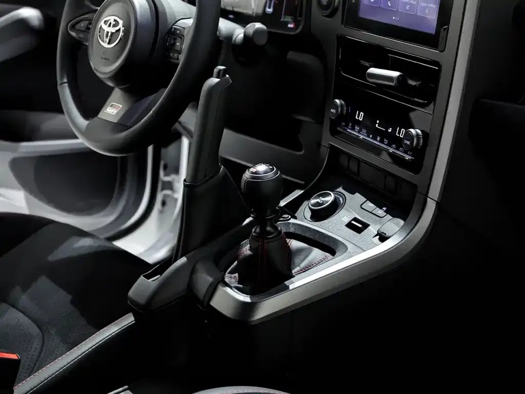 Toyota GR YARIS — фото 4