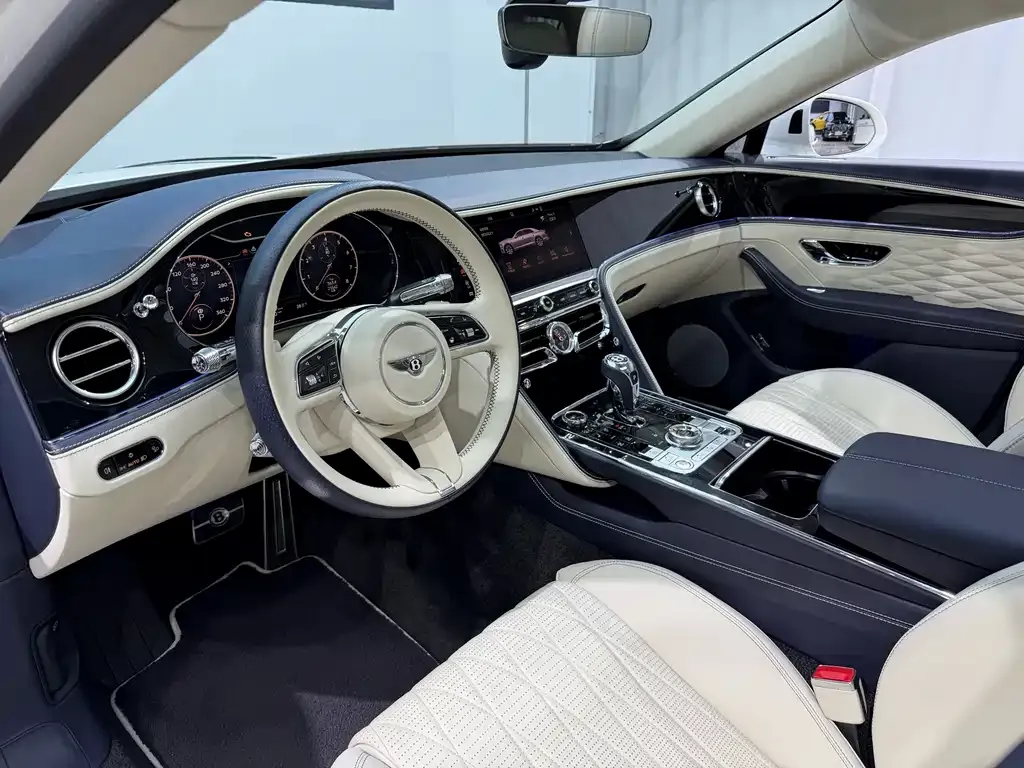 Bentley Flying Spur — фото 7